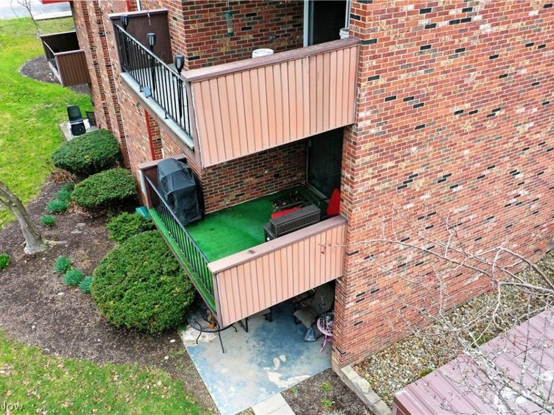 3040 N River Road NE, Unit H20, Warren, OH 44483 Photo 6