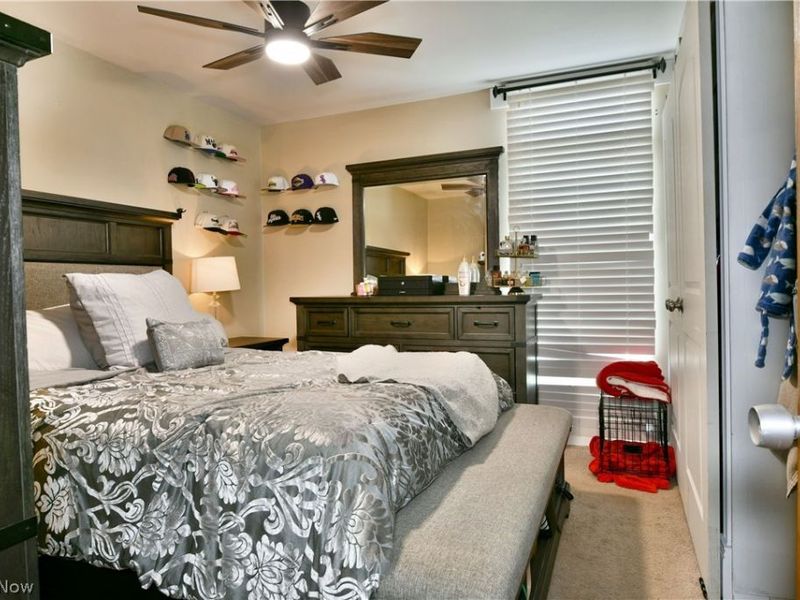 3040 N River Road NE, Unit H20, Warren, OH 44483 Photo 8