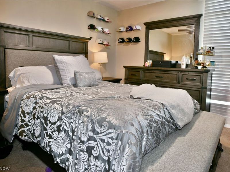 3040 N River Road NE, Unit H20, Warren, OH 44483 Photo 9