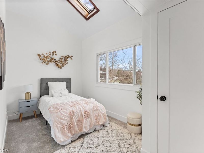 6486 Charles Road, North Olmsted, OH 44070 Photo 17