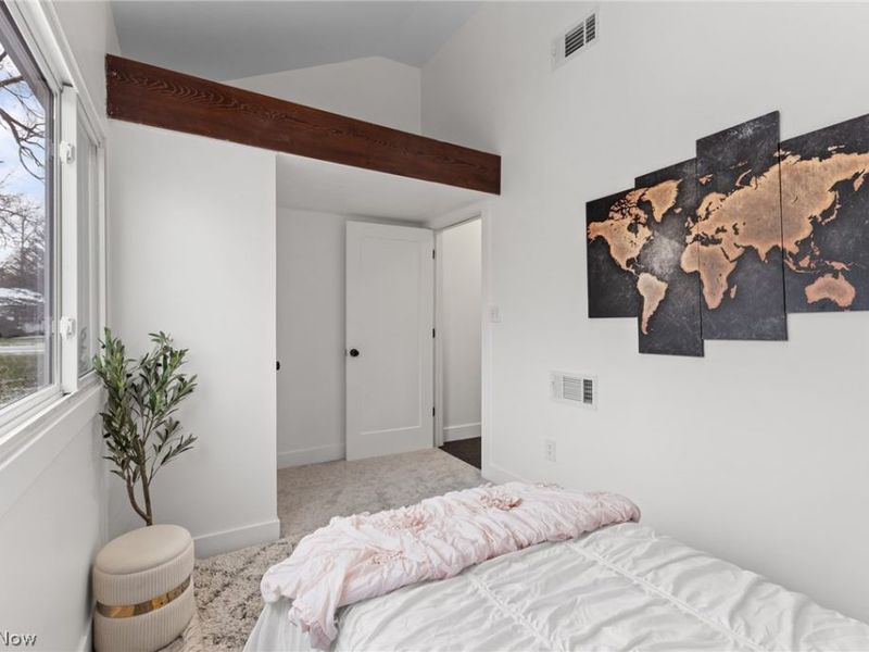 6486 Charles Road, North Olmsted, OH 44070 Photo 18