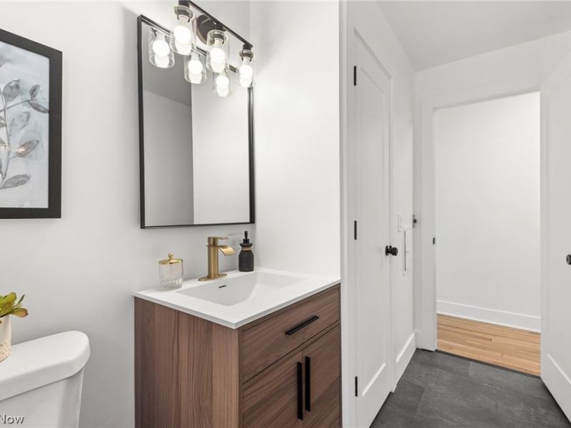 6486 Charles Road, North Olmsted, OH 44070 Photo 24