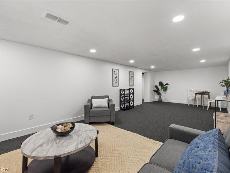 6486 Charles Road, North Olmsted, OH 44070 Photo 28