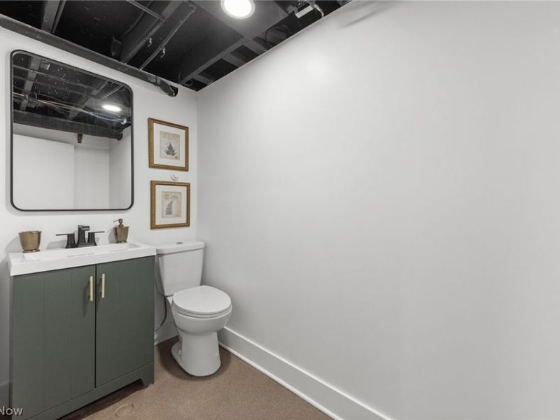 6486 Charles Road, North Olmsted, OH 44070 Photo 30