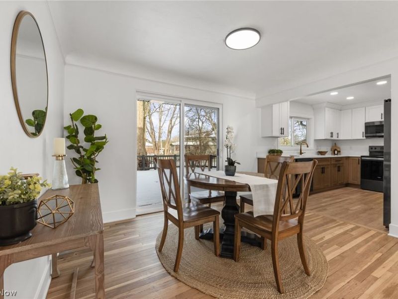 6486 Charles Road, North Olmsted, OH 44070 Photo 9