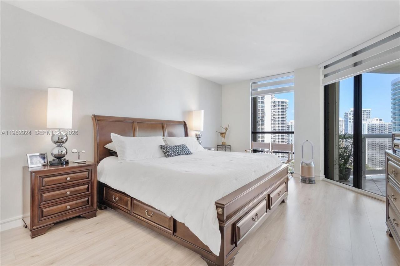 20191 E Country Club Dr, Unit 1903, Aventura, FL 33180 Photo