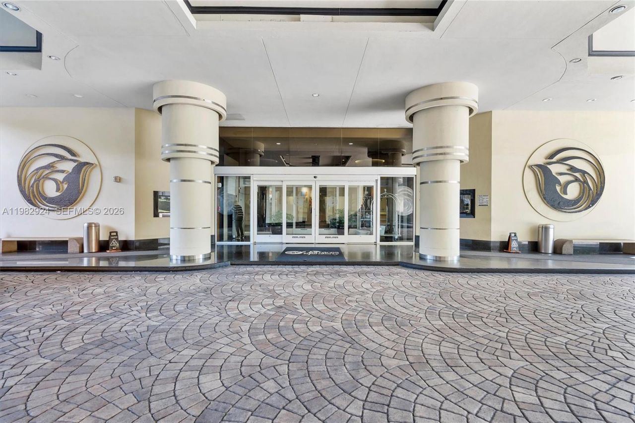20191 E Country Club Dr, Unit 1903, Aventura, FL 33180 Photo