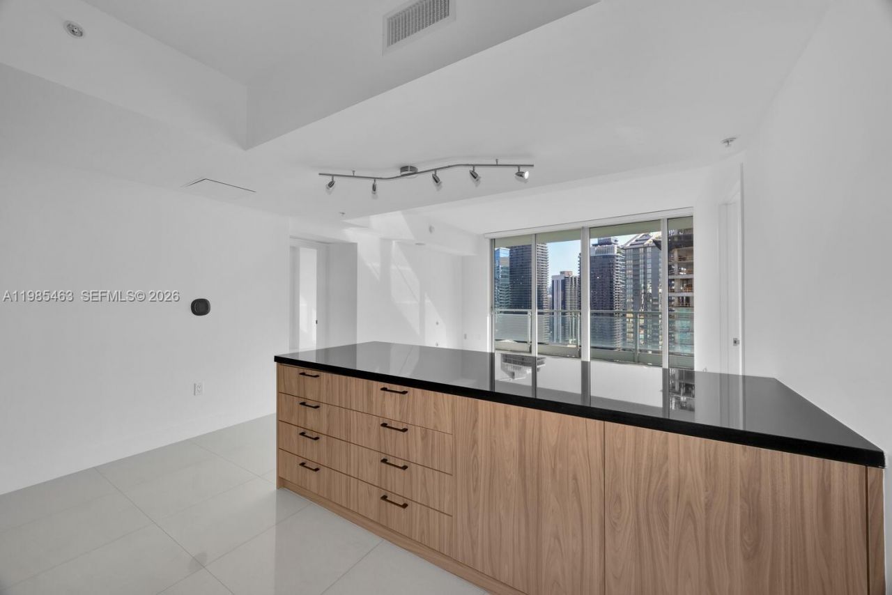 92 SW 3rd St , Unit 3904, Miami, FL 33130 Photo