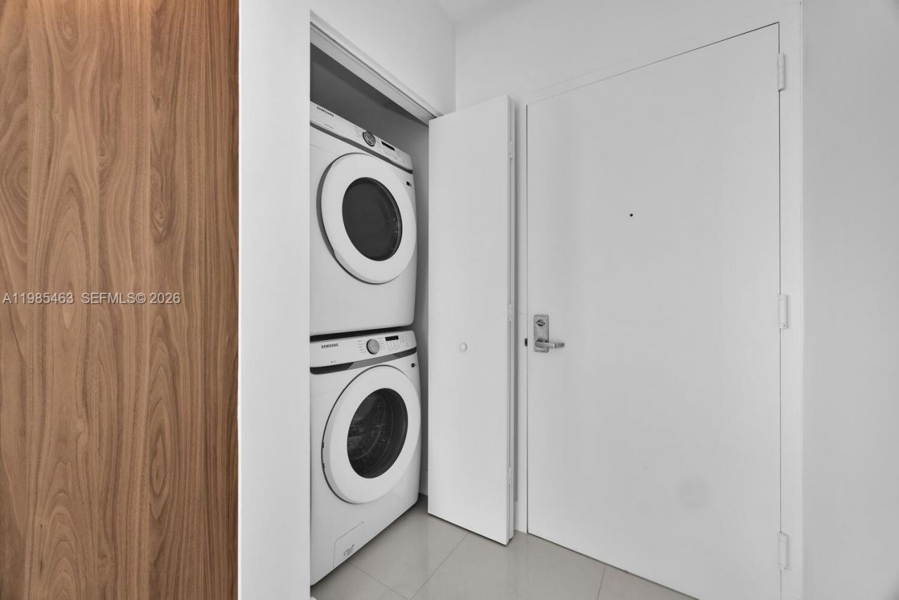 92 SW 3rd St , Unit 3904, Miami, FL 33130 Photo