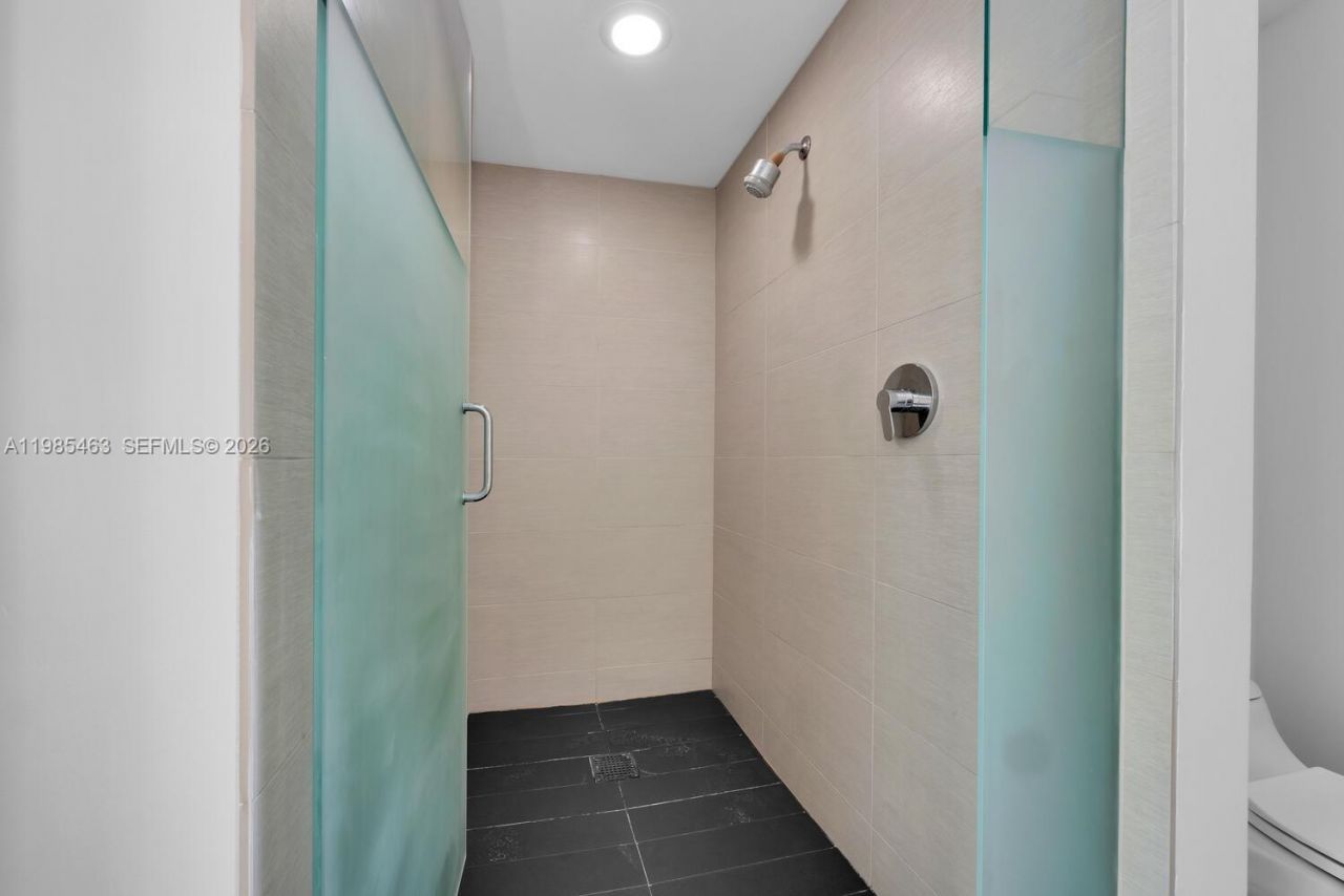 92 SW 3rd St , Unit 3904, Miami, FL 33130 Photo