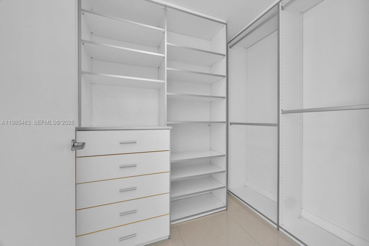 92 SW 3rd St , Unit 3904, Miami, FL 33130 Photo