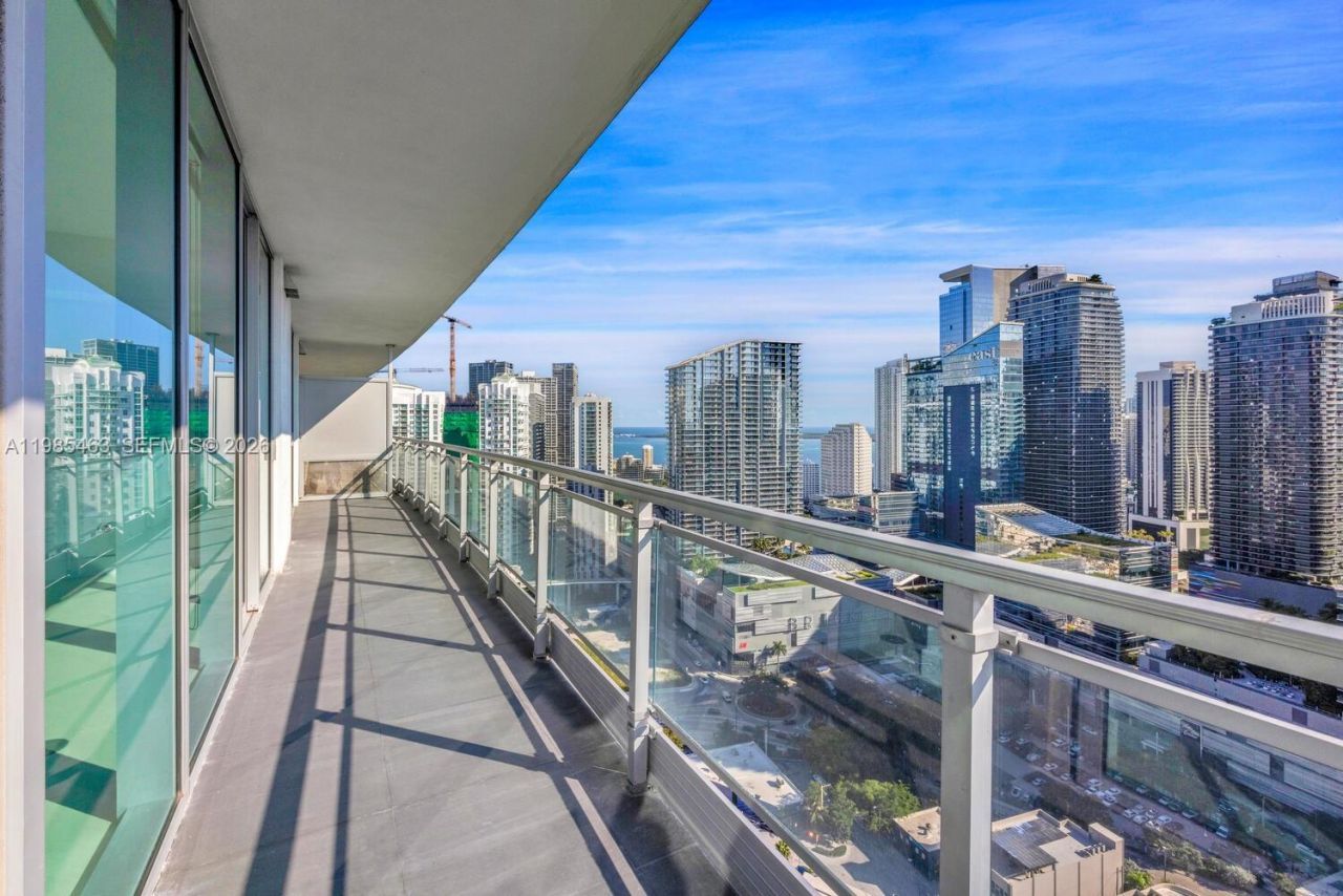 92 SW 3rd St , Unit 3904, Miami, FL 33130 Photo