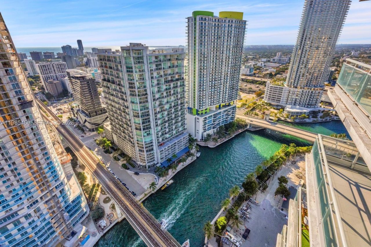 92 SW 3rd St , Unit 3904, Miami, FL 33130 Photo