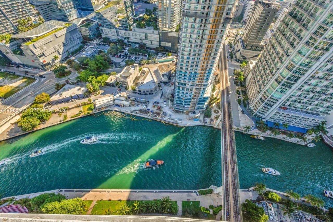 92 SW 3rd St , Unit 3904, Miami, FL 33130 Photo