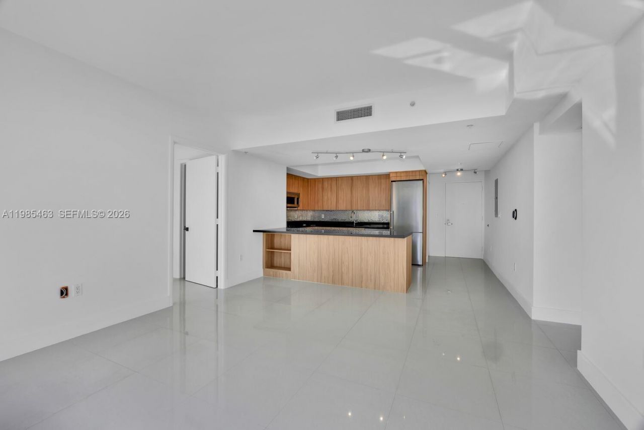 92 SW 3rd St , Unit 3904, Miami, FL 33130 Photo