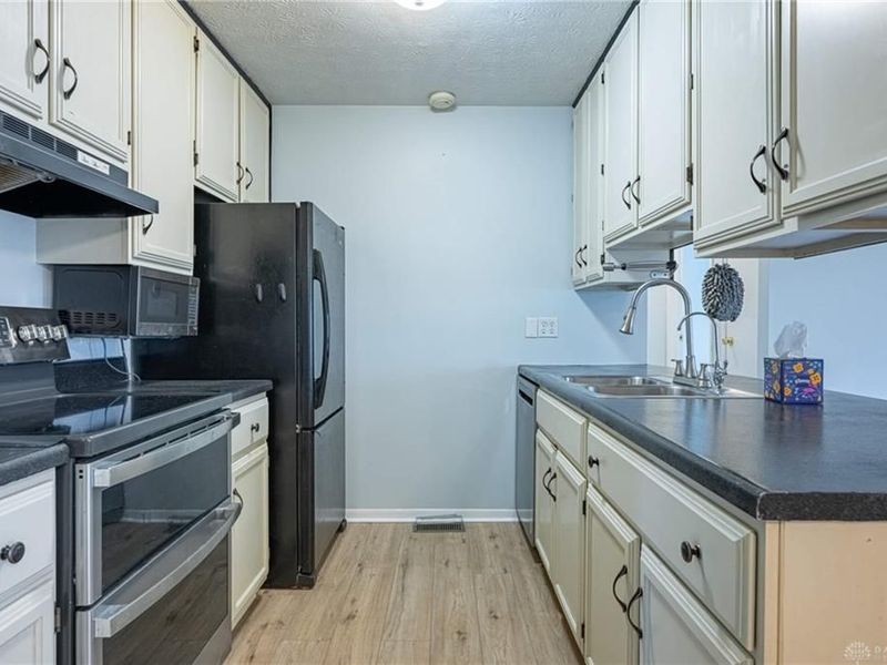 310 Evergreen Drive, Springboro, OH 45066 Photo 5