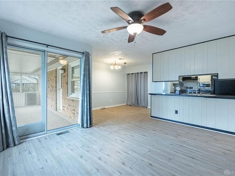 310 Evergreen Drive, Springboro, OH 45066 Photo 9