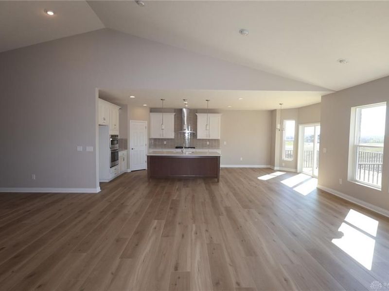 2459 Trail View, Unit 8594, Turtlecreek Township, OH 45036 Photo 8