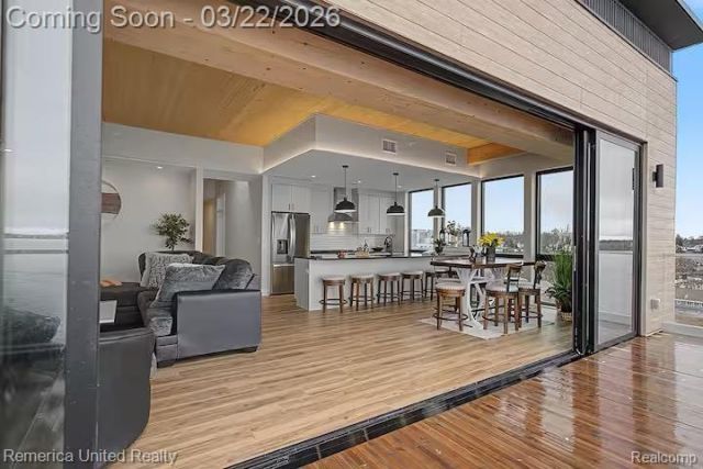 901 Adelaide Circle, Muskegon, MI 49441 Main Photo