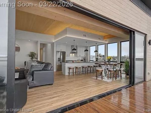 901 Adelaide Circle, Muskegon, MI 49441