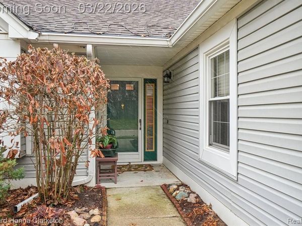 6819 Fox Lane, Waterford Twp, MI 48327