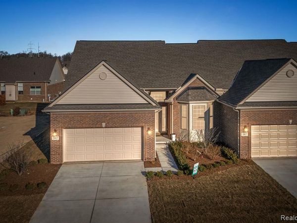 20787 BURN Drive, Macomb Twp, MI 48044