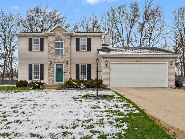 10287 Ashleys Meadow Drive, Granger, IN 46530