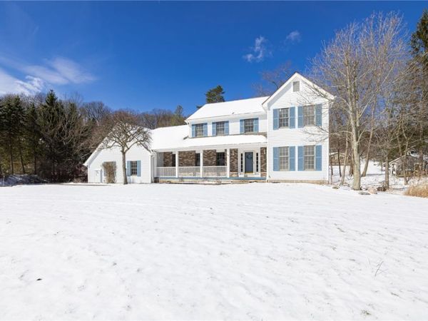 20 Sylvan Glen, Fairport, NY 14450