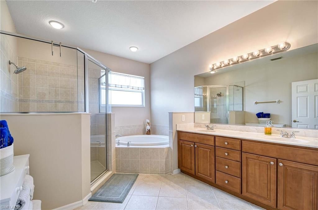 20107 Lorino Loop, Estero, FL 33928 Photo