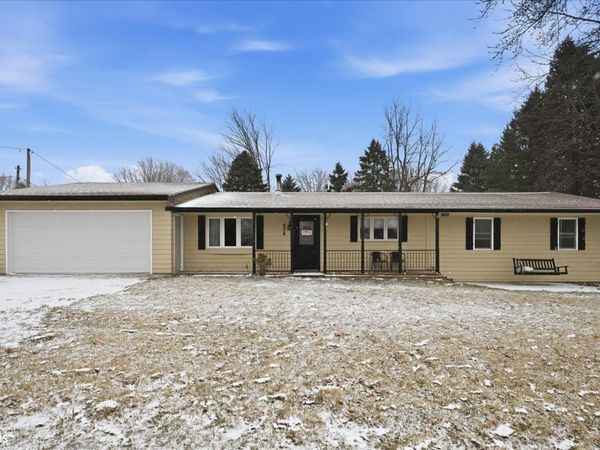 406 W Jack Frost Street, Avoca, IA 51521