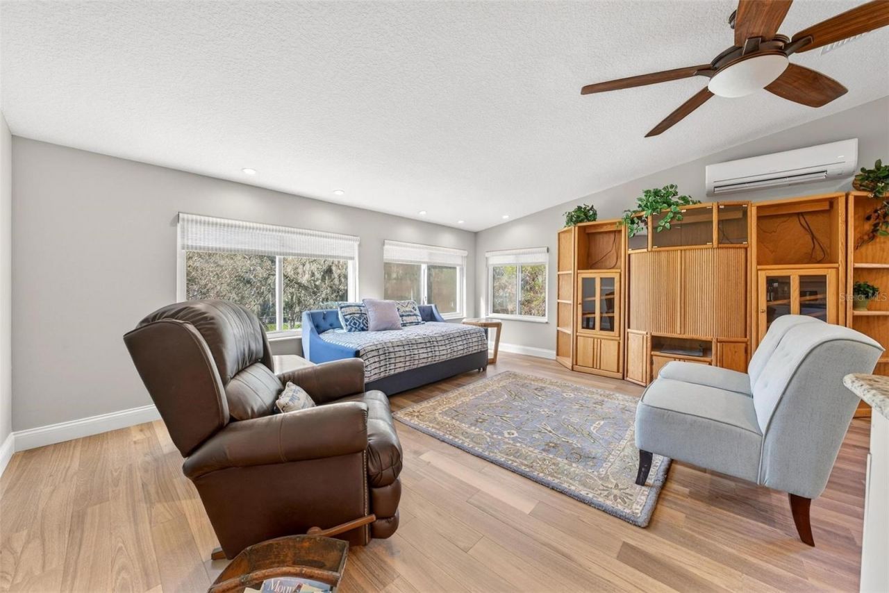 10220 Bumblebee Lane, Leesburg, FL 34788 Photo