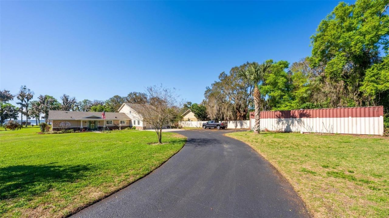 10220 Bumblebee Lane, Leesburg, FL 34788 Photo