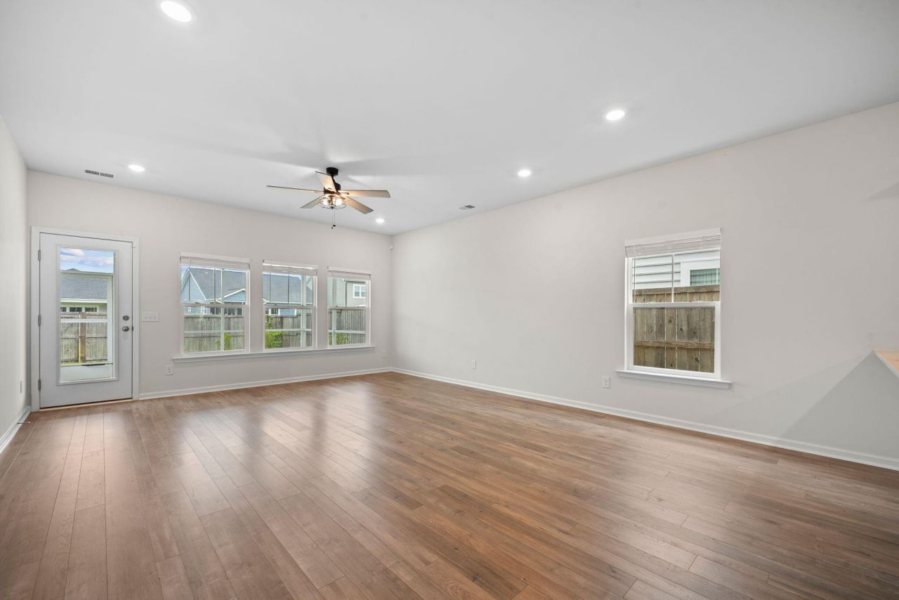 111 Haverhill Street Photo 6