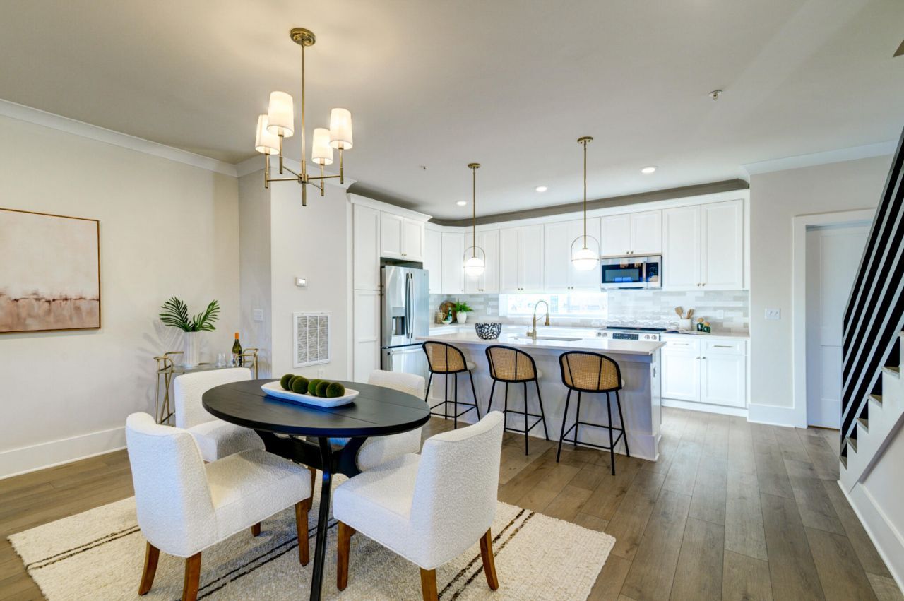 1150 Valdosta Street Photo 2