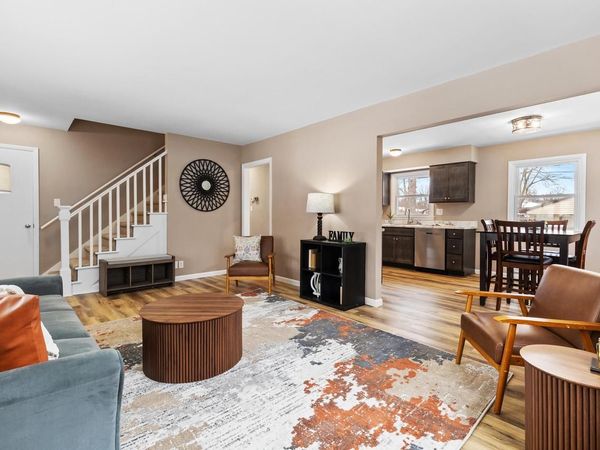 3900 W Kiley AVENUE, Milwaukee, WI 53209