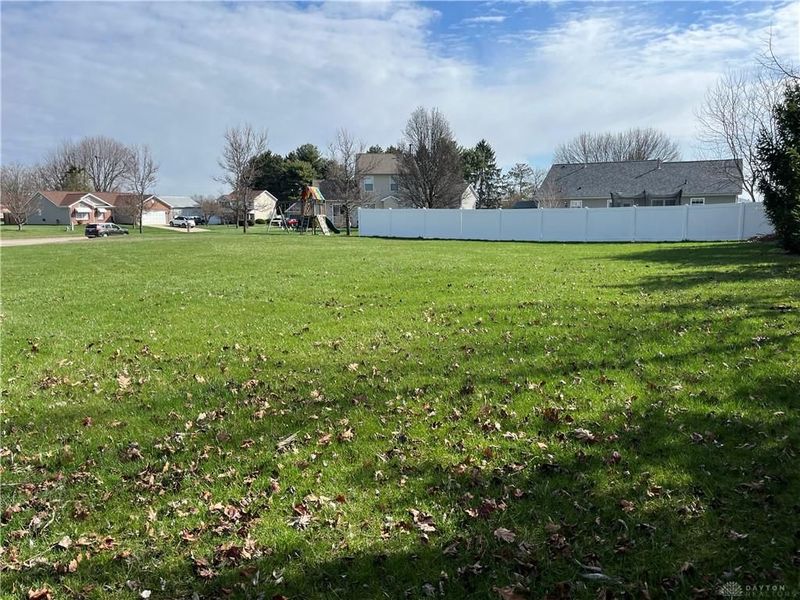 1204 Sizemore Court, New Lebanon, OH 45345 Photo 14