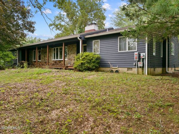 95 Holmes Mill Road, Upper Freehold, NJ 08501