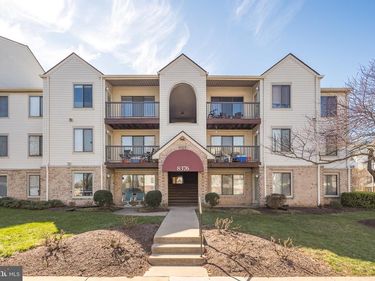 8376 BUTTRESS LANE, Unit 302, MANASSAS, VA 20110