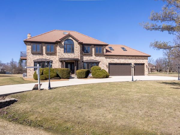 2658 E ROYAL RIDGE Drive , Crete, IL 60417