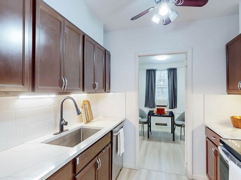 13800 Fairhill Road , Unit 203, Shaker Heights, OH 44120 Photo 11