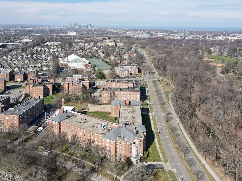 13800 Fairhill Road , Unit 203, Shaker Heights, OH 44120 Photo 24