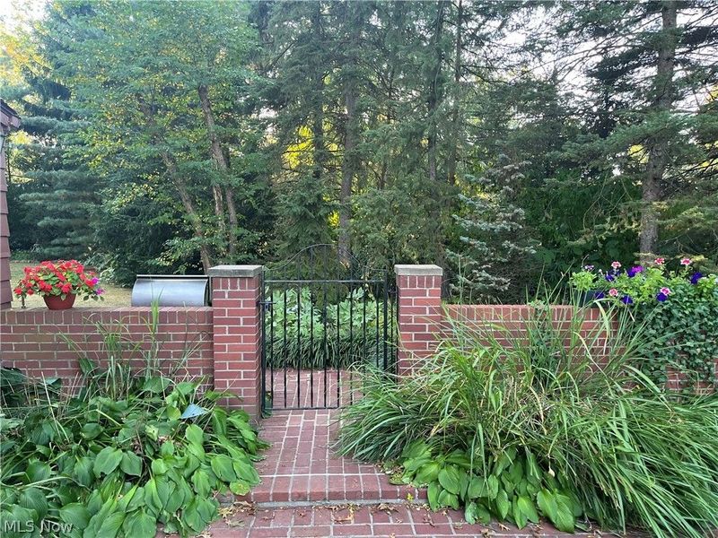 641 Fairway Drive NE, Warren, OH 44483 Photo 44