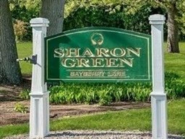 42 Bayberry Dr, Unit 1, Sharon, MA 02067