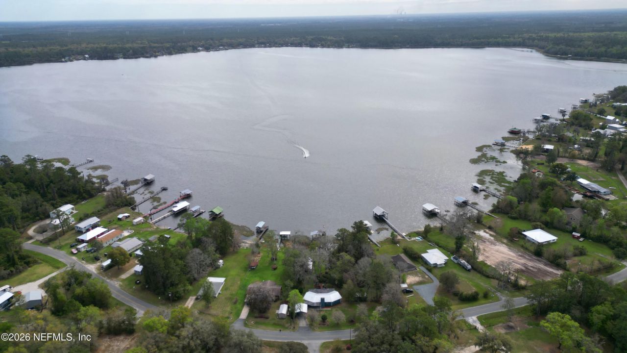 176 Lake Drive, Florahome, FL 32140 Photo