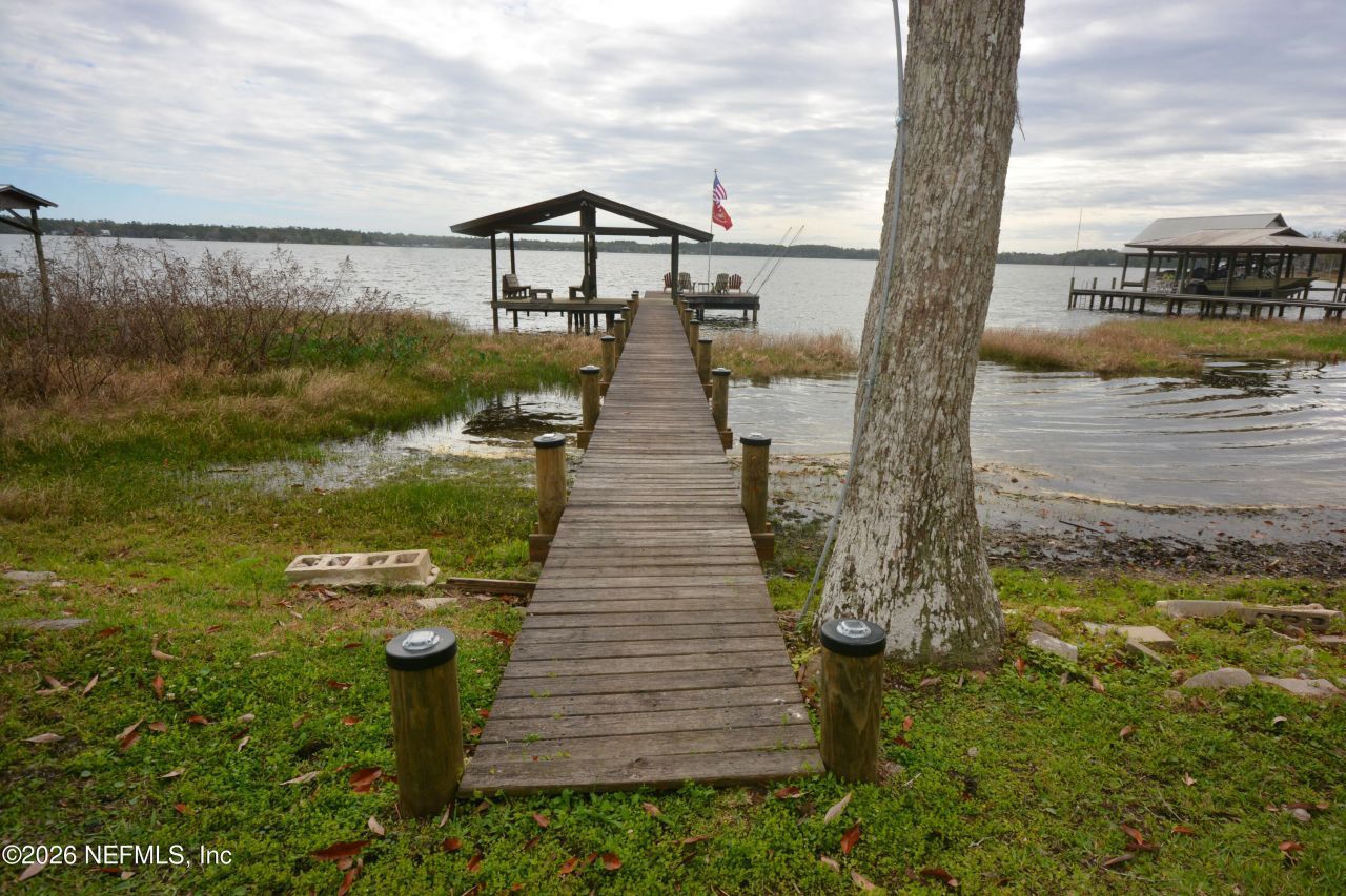 176 Lake Drive, Florahome, FL 32140 Photo