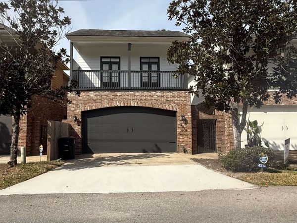 4218 Bluebonnet Rd, Baton Rouge, LA 70809