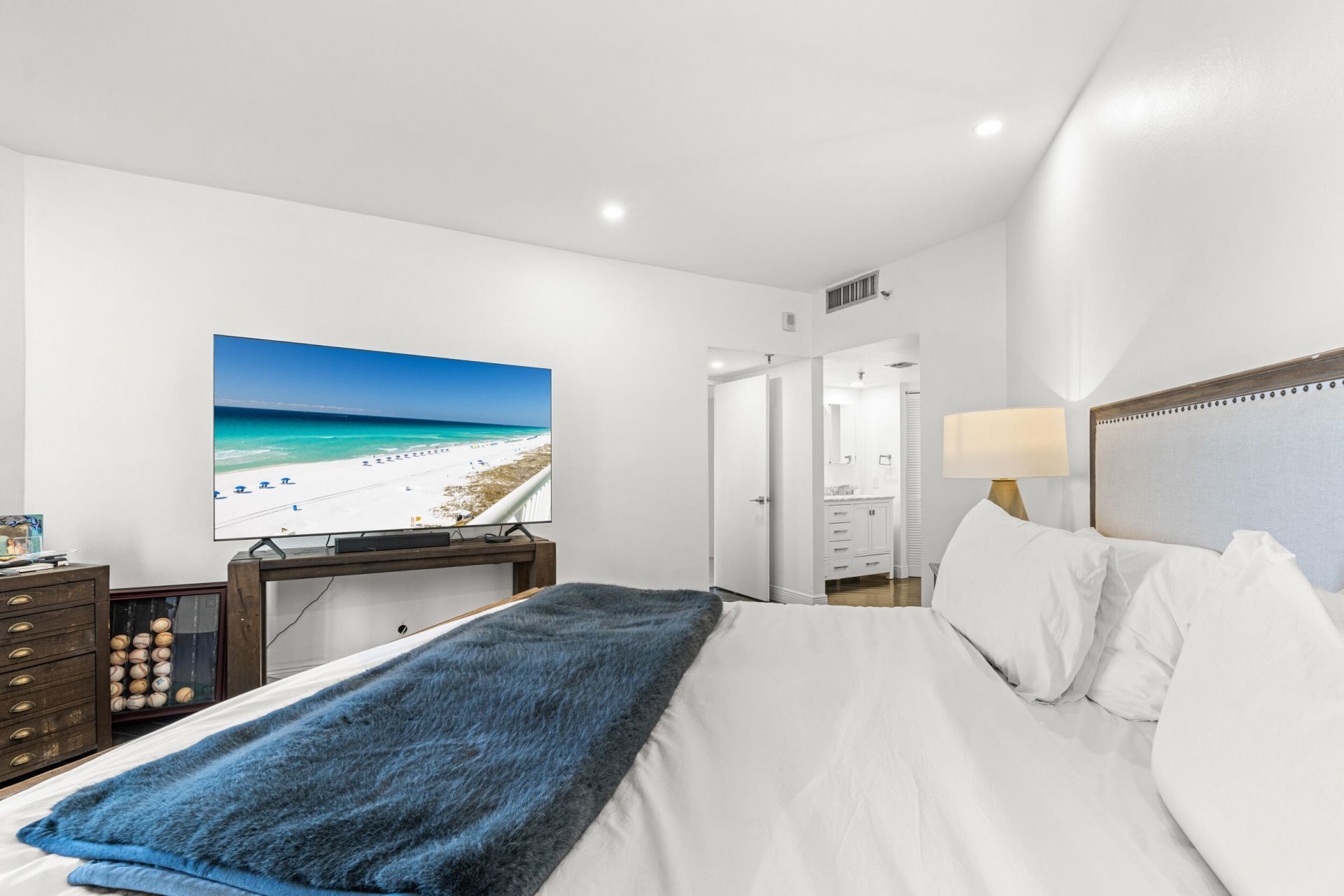 520 Brickell Key Drive, Unit A200, Miami, FL 33131 Photo