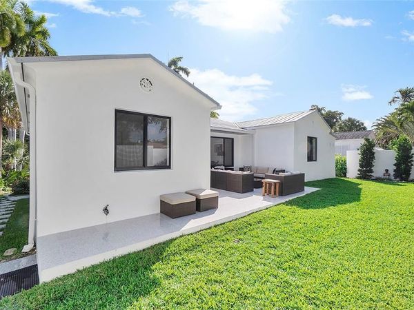 450 N Victoria Park Road, Fort Lauderdale, FL 33301