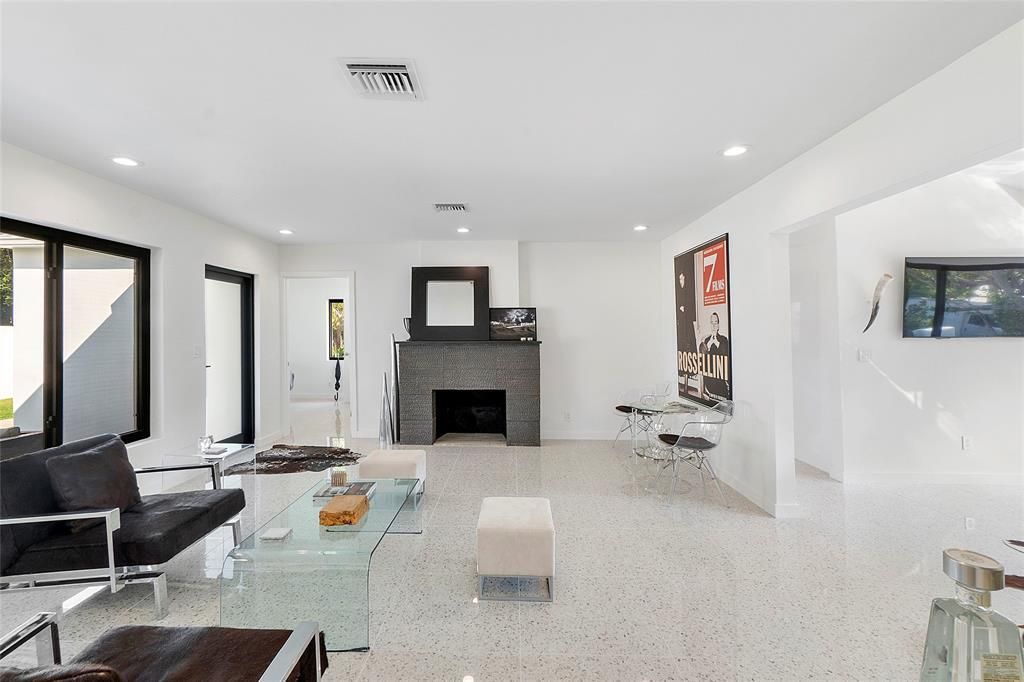 450 N Victoria Park Road, Fort Lauderdale, FL 33301 Photo