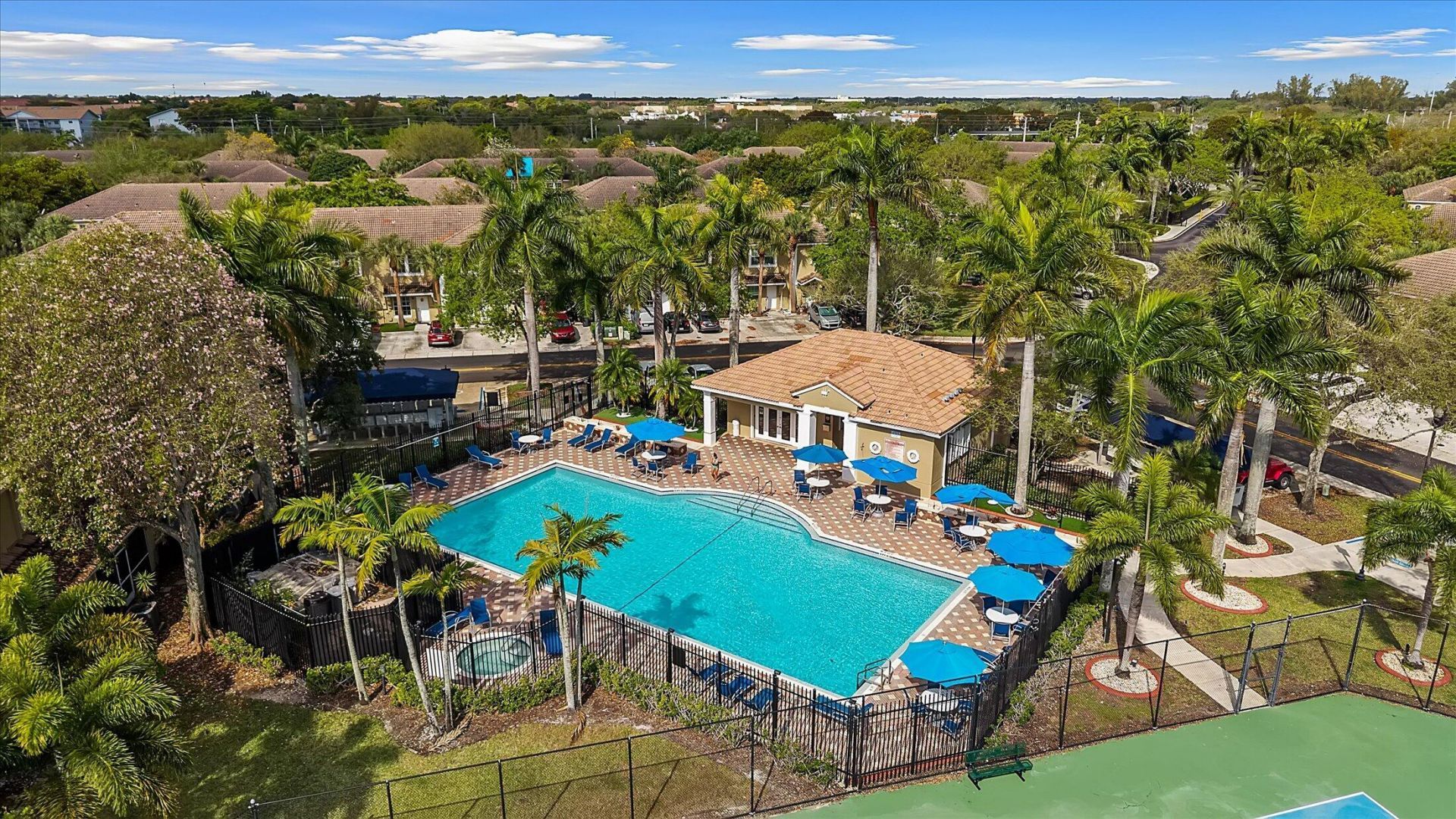 238 SW 122nd Terrace, Pembroke Pines, FL 33025 Photo